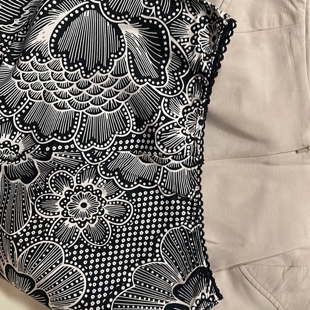 Patterned skirt - Picture 2 of 4